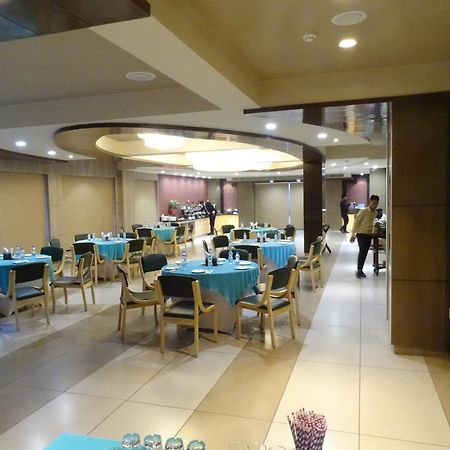 The Grand Arc Hotel & Convention Centre Shahjahanpur Luaran gambar