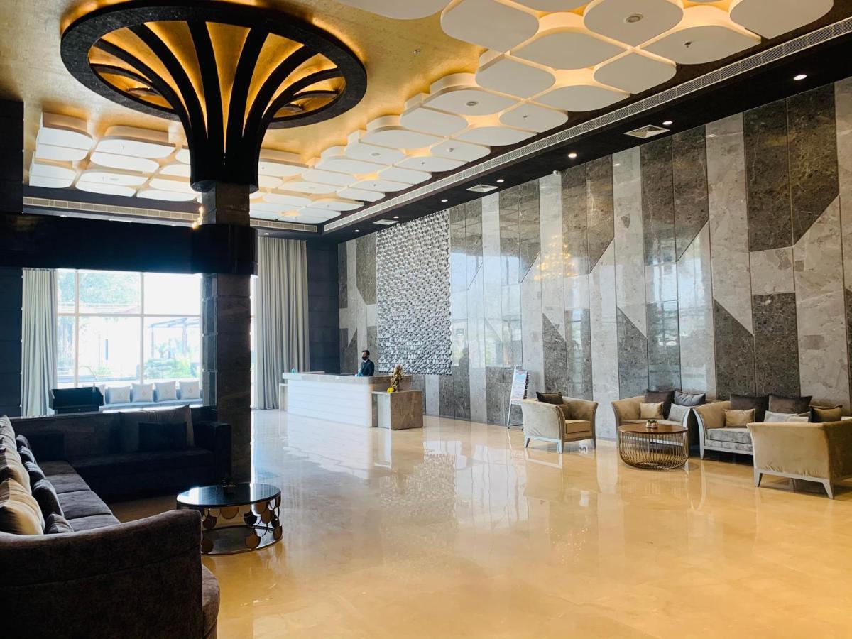 The Grand Arc Hotel & Convention Centre Shahjahanpur Luaran gambar
