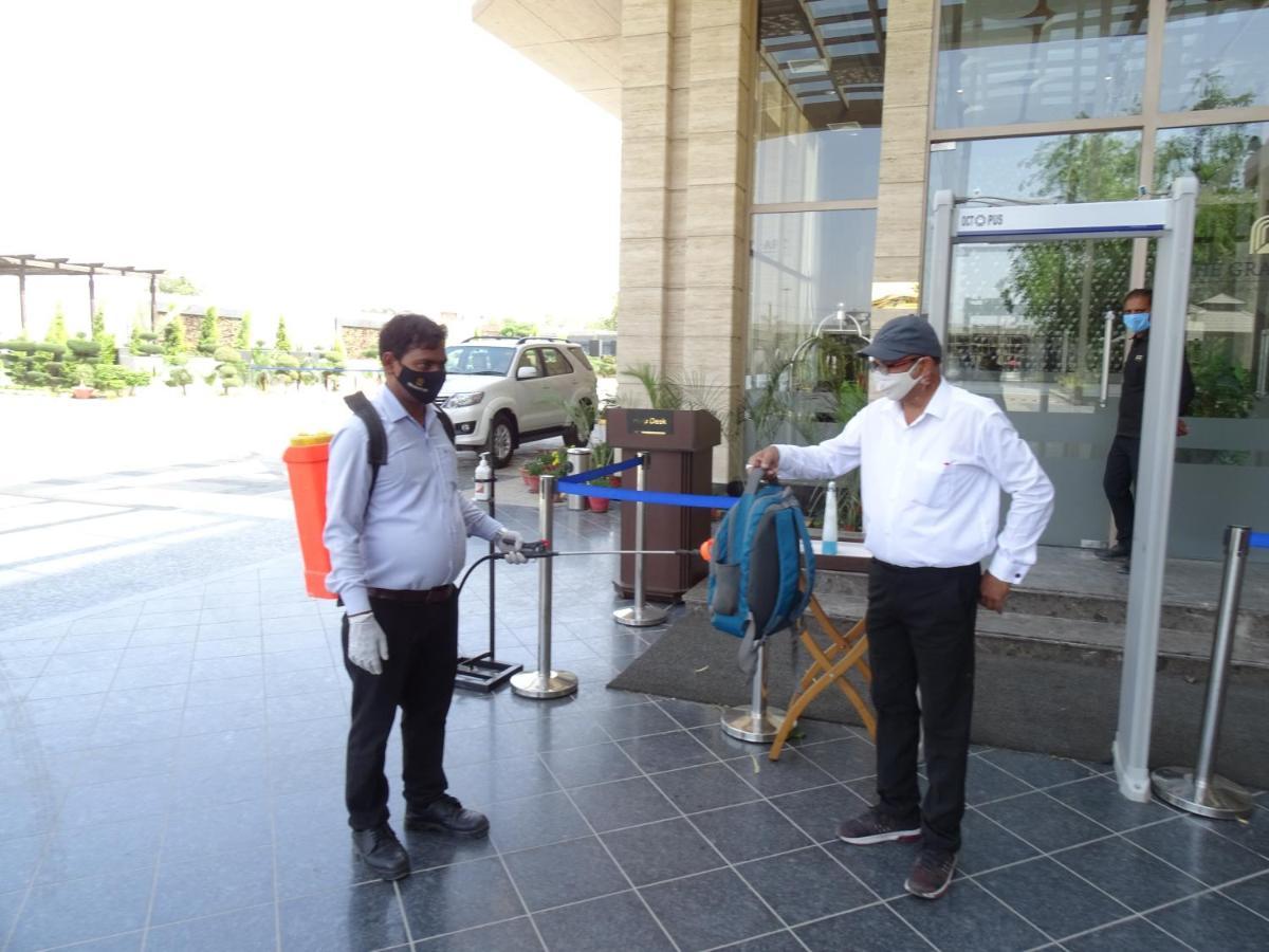 The Grand Arc Hotel & Convention Centre Shahjahanpur Luaran gambar