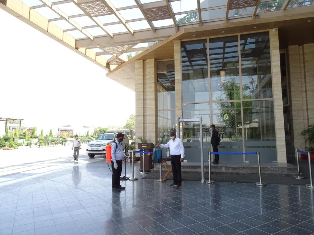 The Grand Arc Hotel & Convention Centre Shahjahanpur Luaran gambar