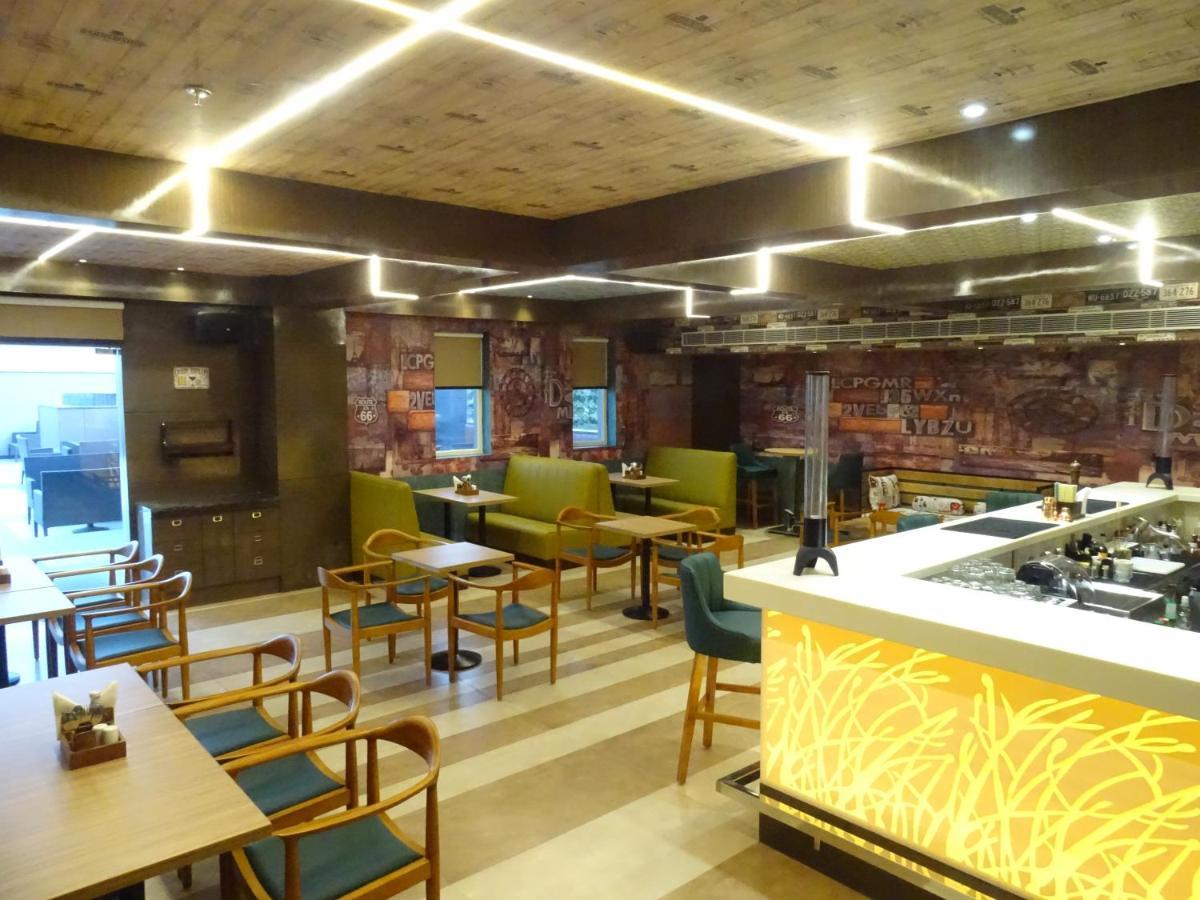 The Grand Arc Hotel & Convention Centre Shahjahanpur Luaran gambar