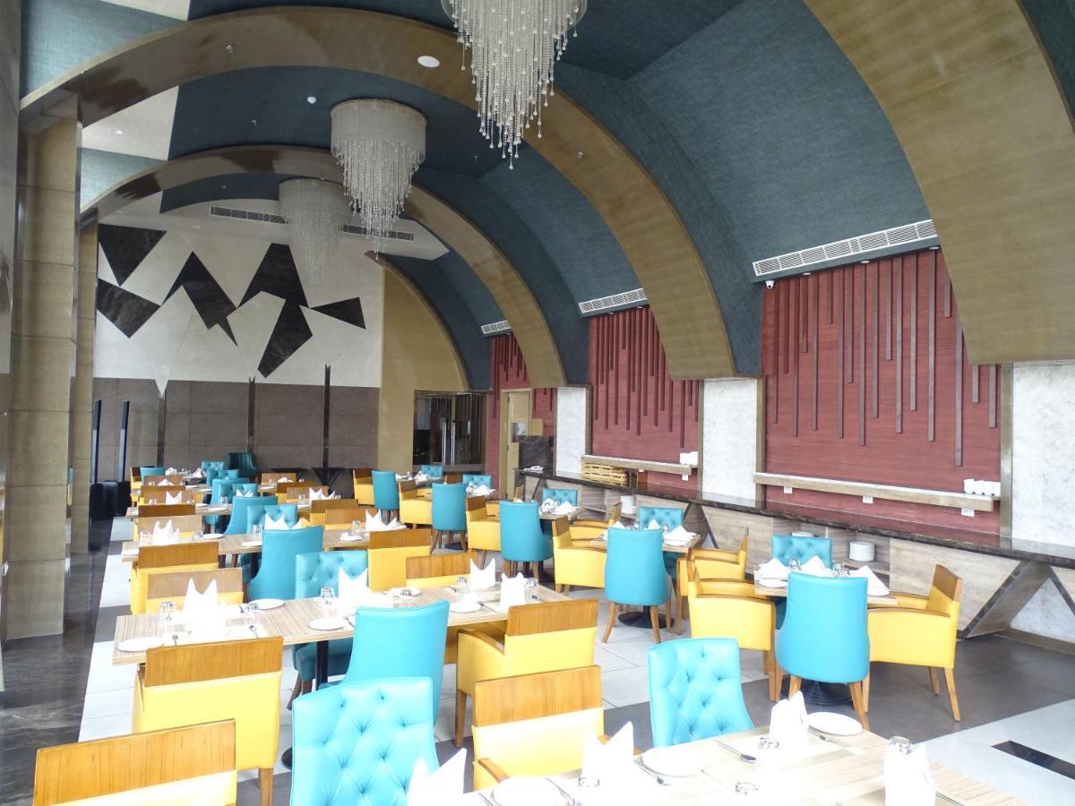 The Grand Arc Hotel & Convention Centre Shahjahanpur Luaran gambar